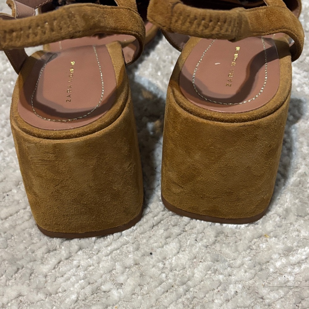 Zara Tan Suede Block Heel Sandals Sz 9 - Picture 5 of 5